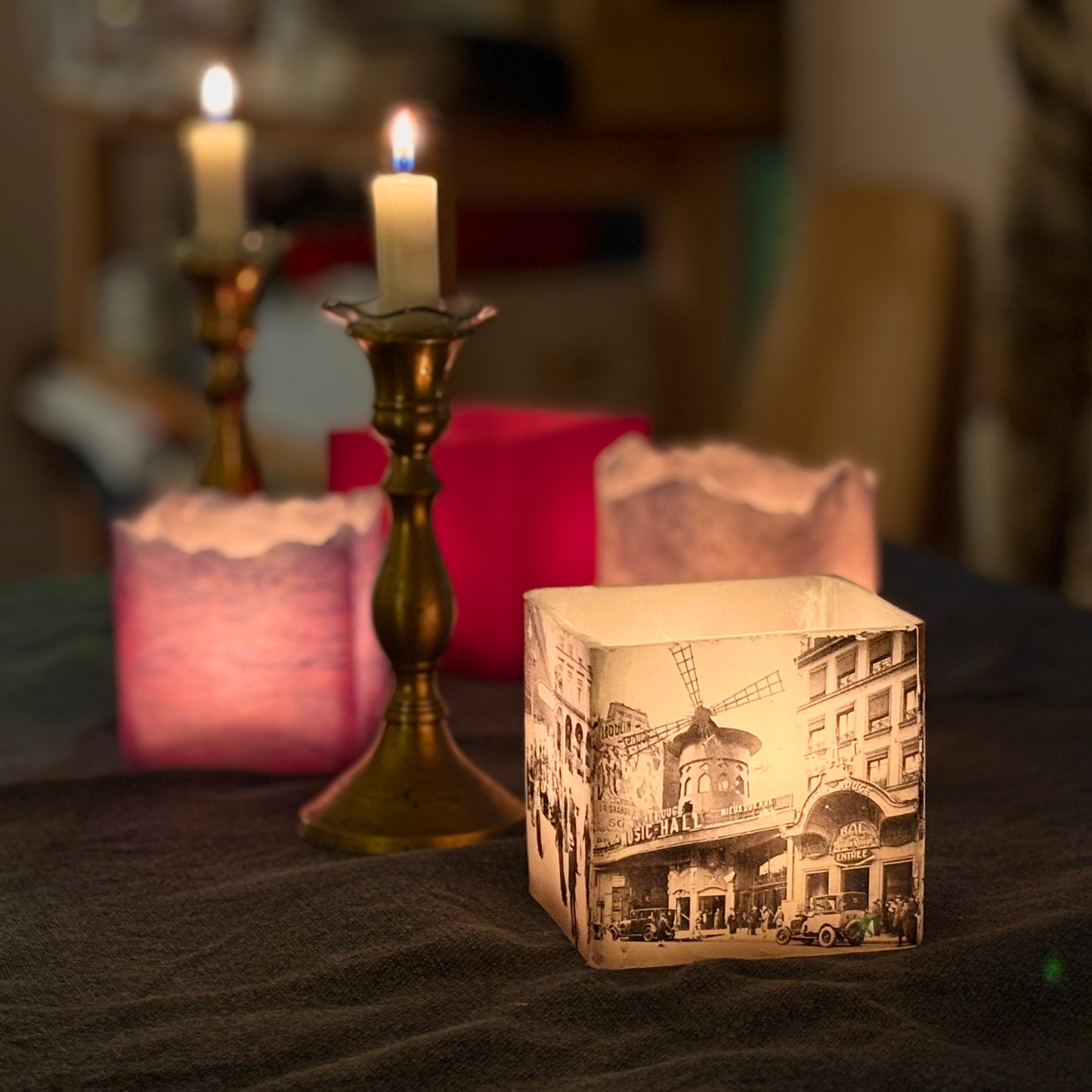 La Belle Époque Luminary