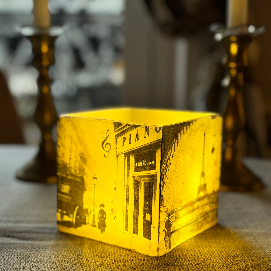 La Belle Époque Luminary